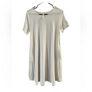Women’s t-shirt dress with pockets
